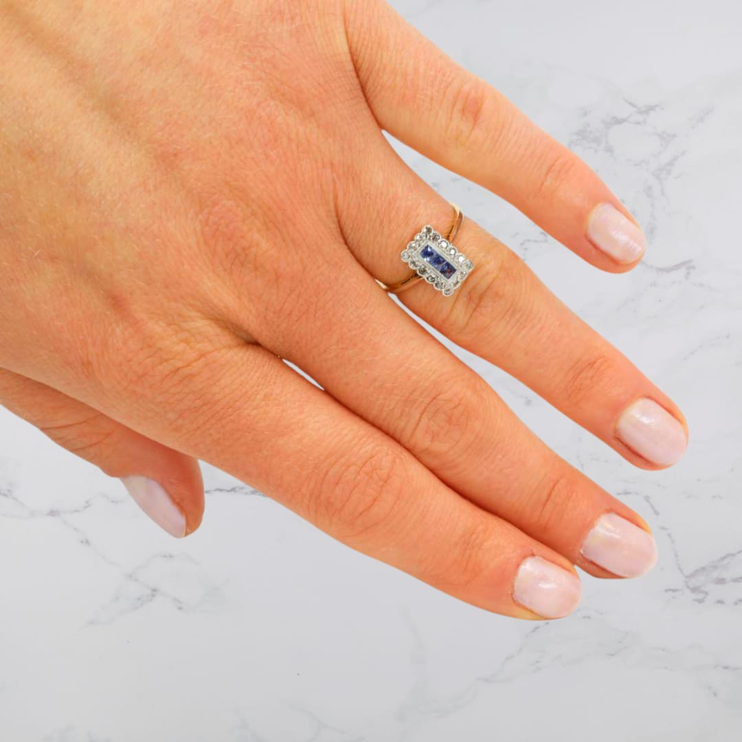 Zafiro azul Vintage and Art Killarney