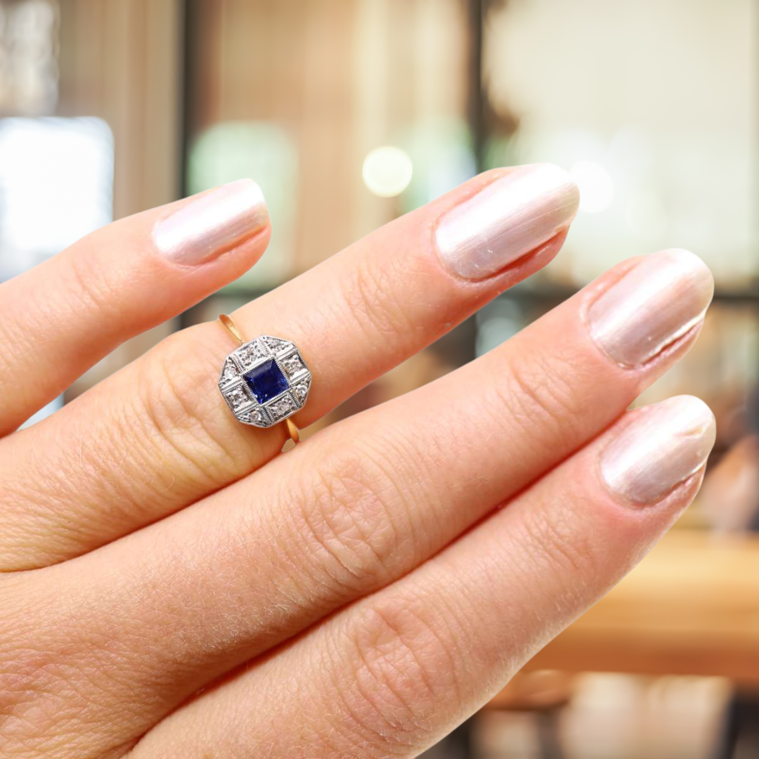 Zafiro azul Vintage and Art Ordesa